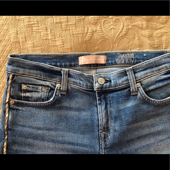 Embellished Jeans- perfect for New Years Eve - Picture 4 of 4